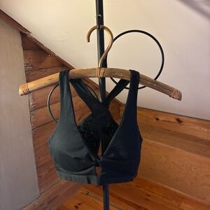 Fabletics Women's Keyhole Black Lace Bra, M, EUC